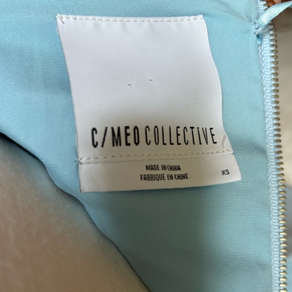 Cameo women’s dress size XS, powder blue, one shoulder with detail in front - Picture 5 of 5